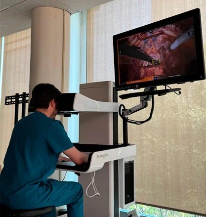 Consola robótica — entrenamiento del Dr. Navarro